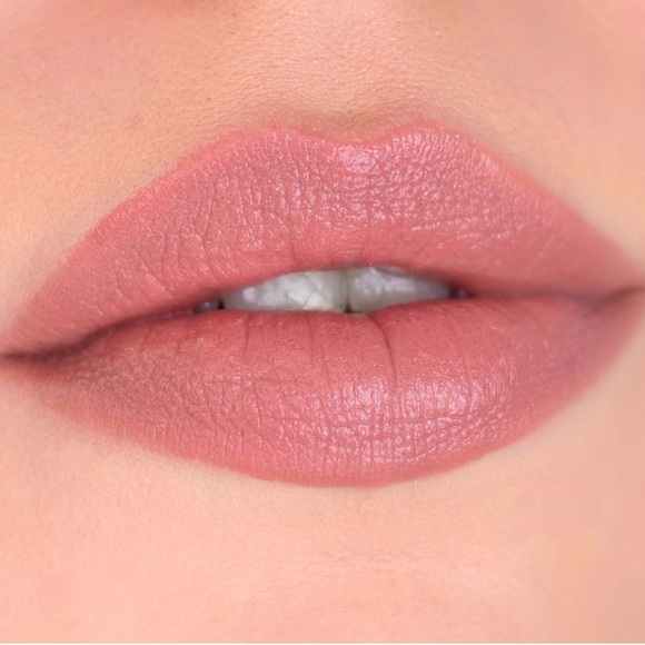 ‼️LAST ONE‼️ 🆕💋 PÜR X Barbie “Trailblazer” Lipstick - Picture 4 of 11